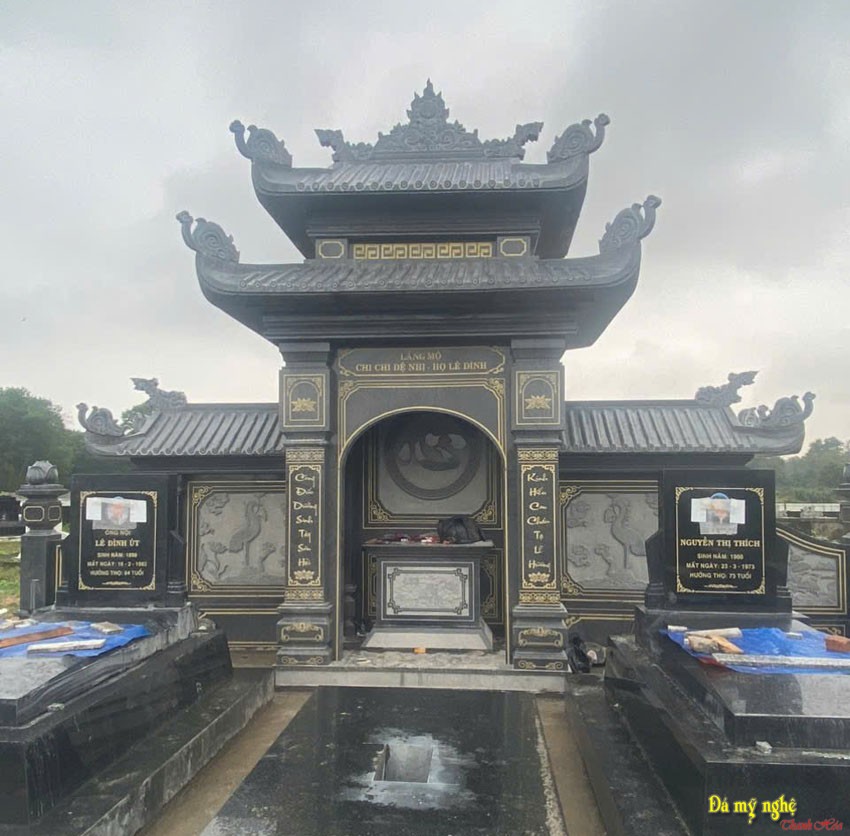 Lăng thờ - Cây Hương - Long Đình