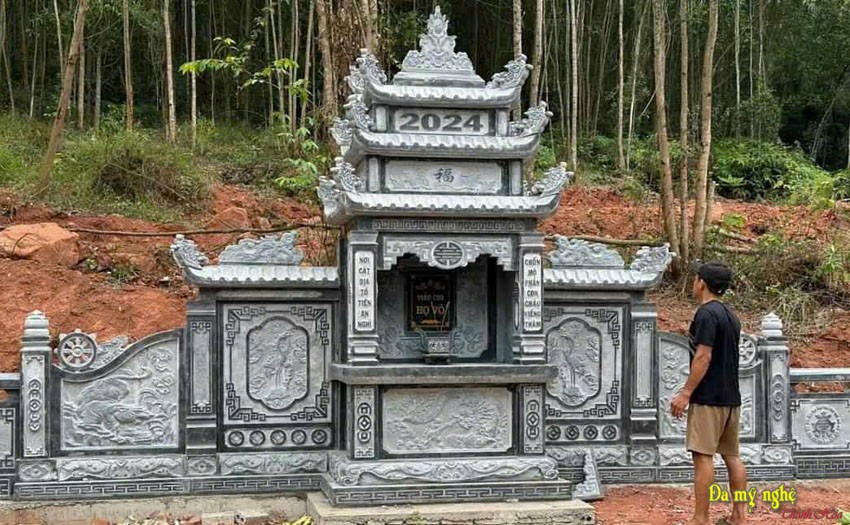 Lăng thờ - Cây Hương - Long Đình