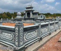 Khuôn viên lăng mộ 10