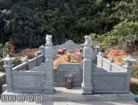 Khuôn viên lăng mộ 12