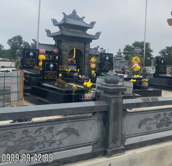 Khuôn viên lăng mộ 4